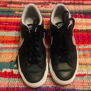 Nike Mens Sneakers Shoes 8.5 EU 42 Black